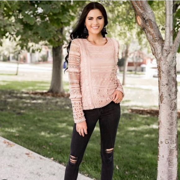 ✨HOST PICK X 2✨RACHEL PARCELL pink lace top | EUC | Size: XS - Picture 2 of 6